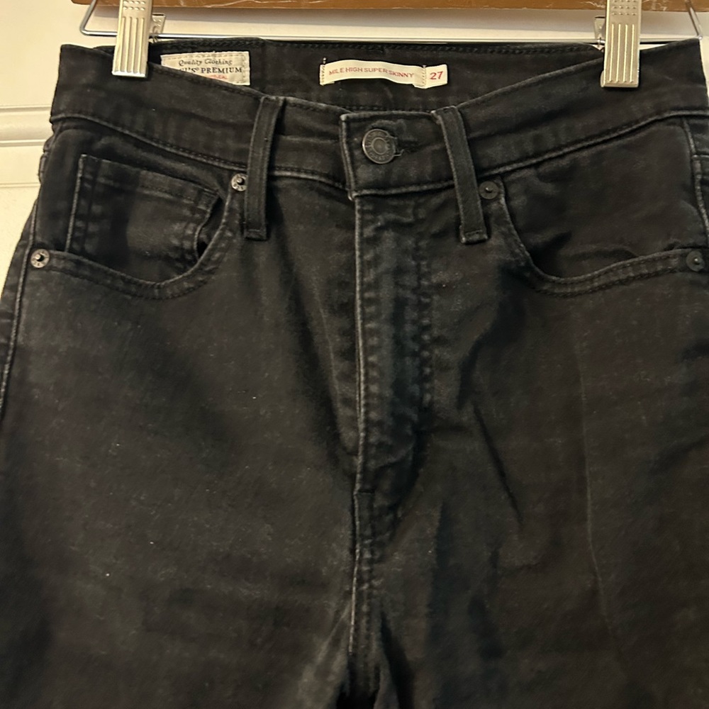 Levi’s super skinny black jeans